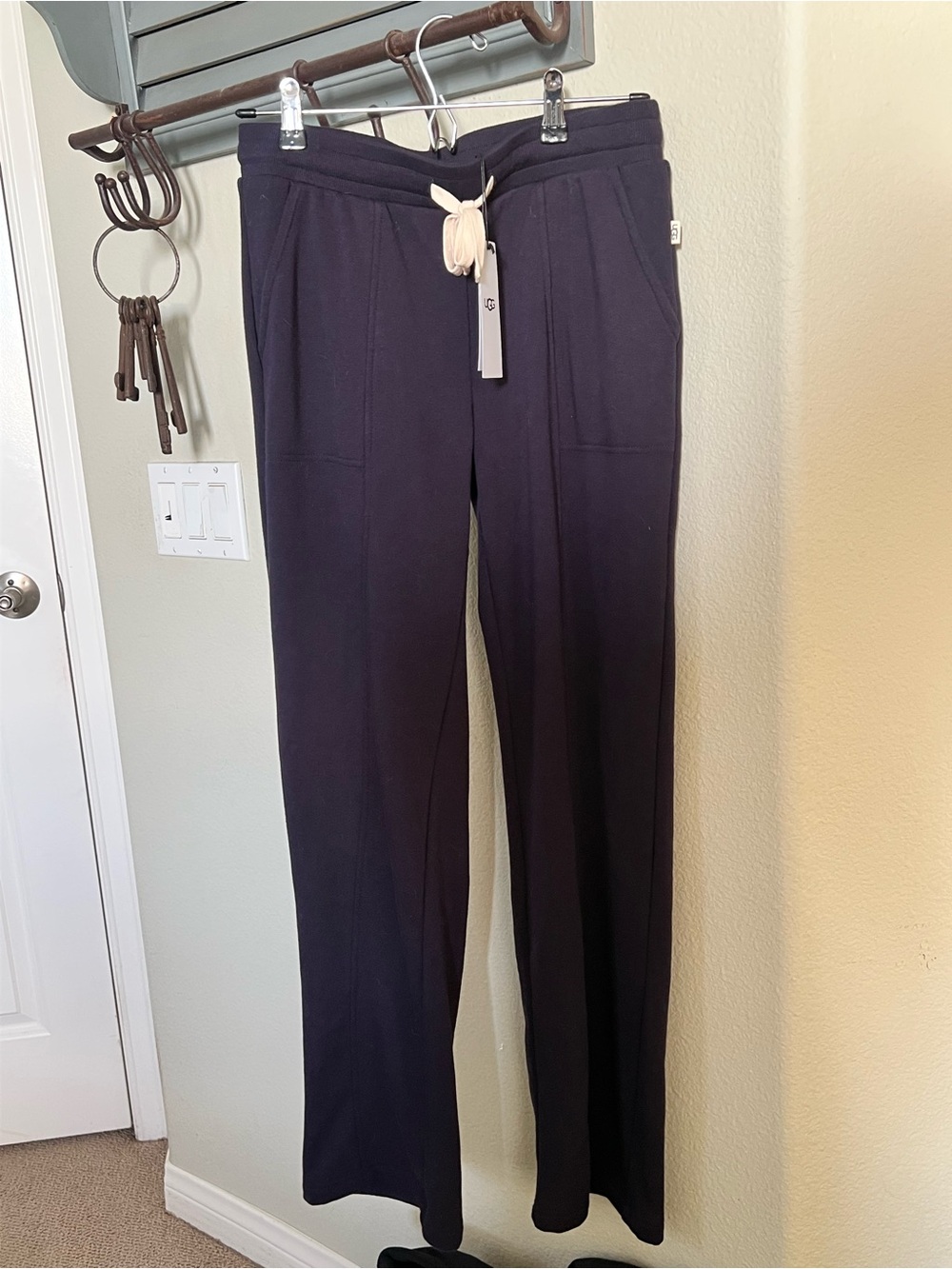 UGG Women's Black Jogger-Style Pants  Drawstring